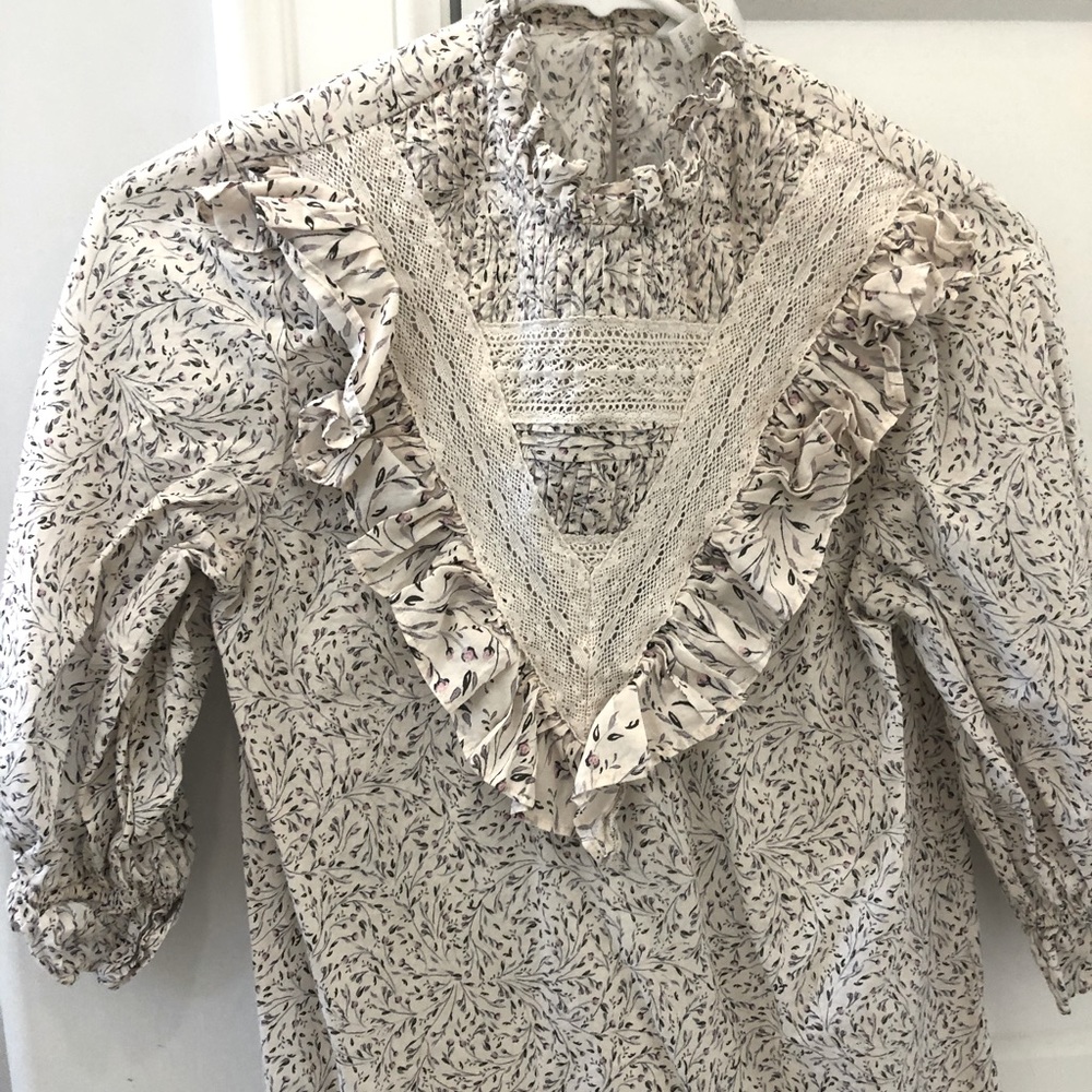 H&M floral, riffle blouse with lace trimming